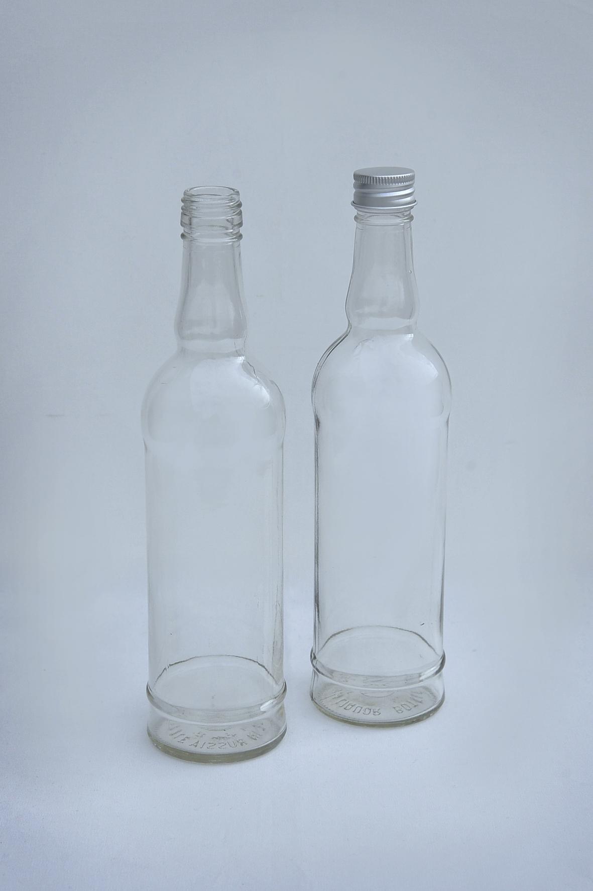 Стеклянные бутылки для самогона. Стеклянные бутылки под самогон 0.5. Пробки на бутылки 0.5 для самогона. Бутылка самогона.